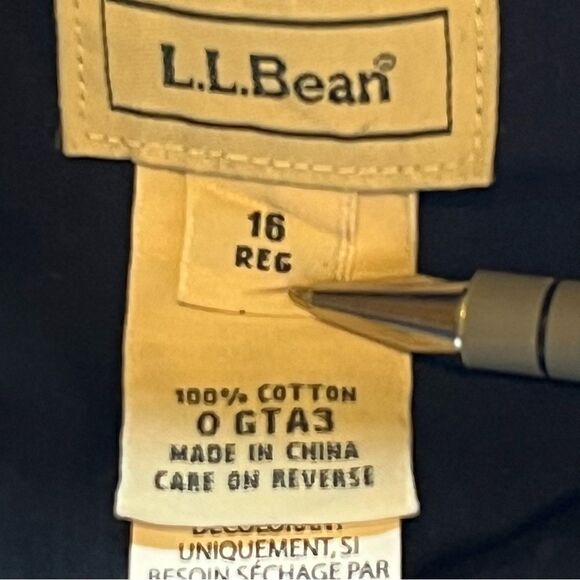 L.L. Bean Women's Shorts Navy Blue Size 16 High Rise - Picture 3 of 6